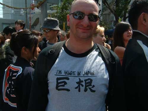 外国人が着ている変な日本語のtシャツ 画像２２枚 マダム リリー